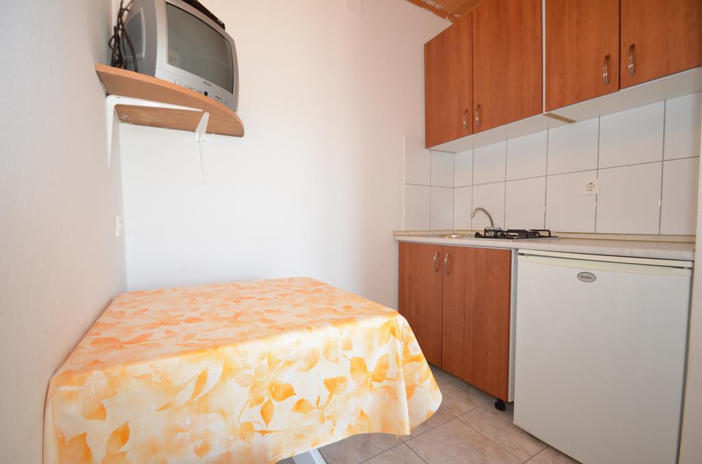 Apartments Cico Starigrad Paklenica Exterior foto