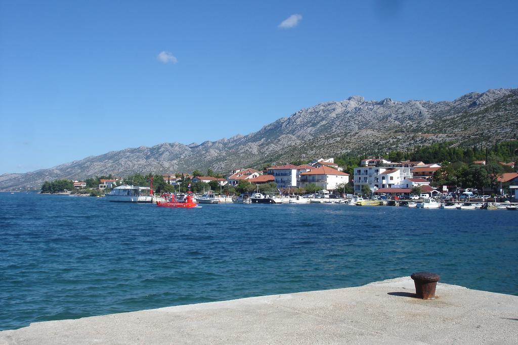 Apartments Cico Starigrad Paklenica Exterior foto