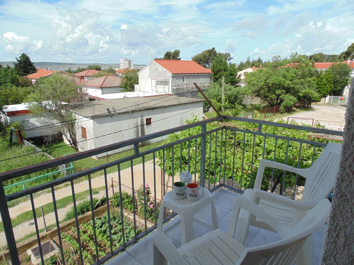 Apartments Cico Starigrad Paklenica Exterior foto