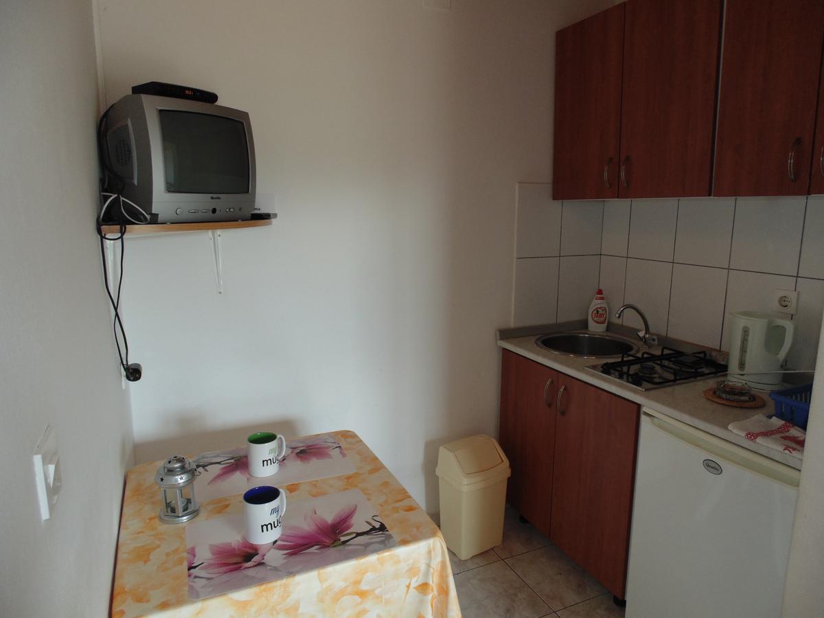Apartments Cico Starigrad Paklenica Exterior foto